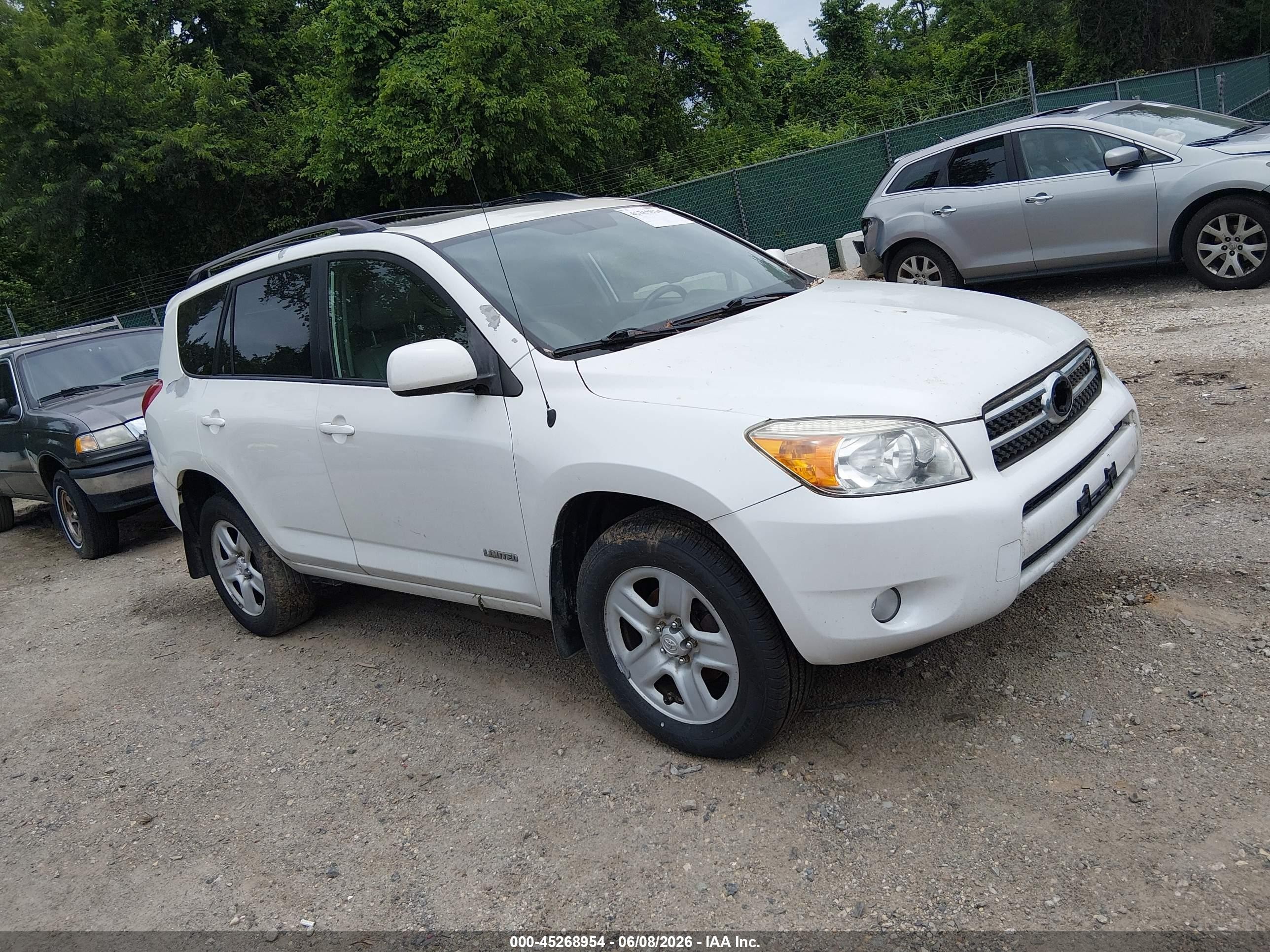 2007 Toyota Rav4 Limited V6 White vin: JTMBK31VX75029520