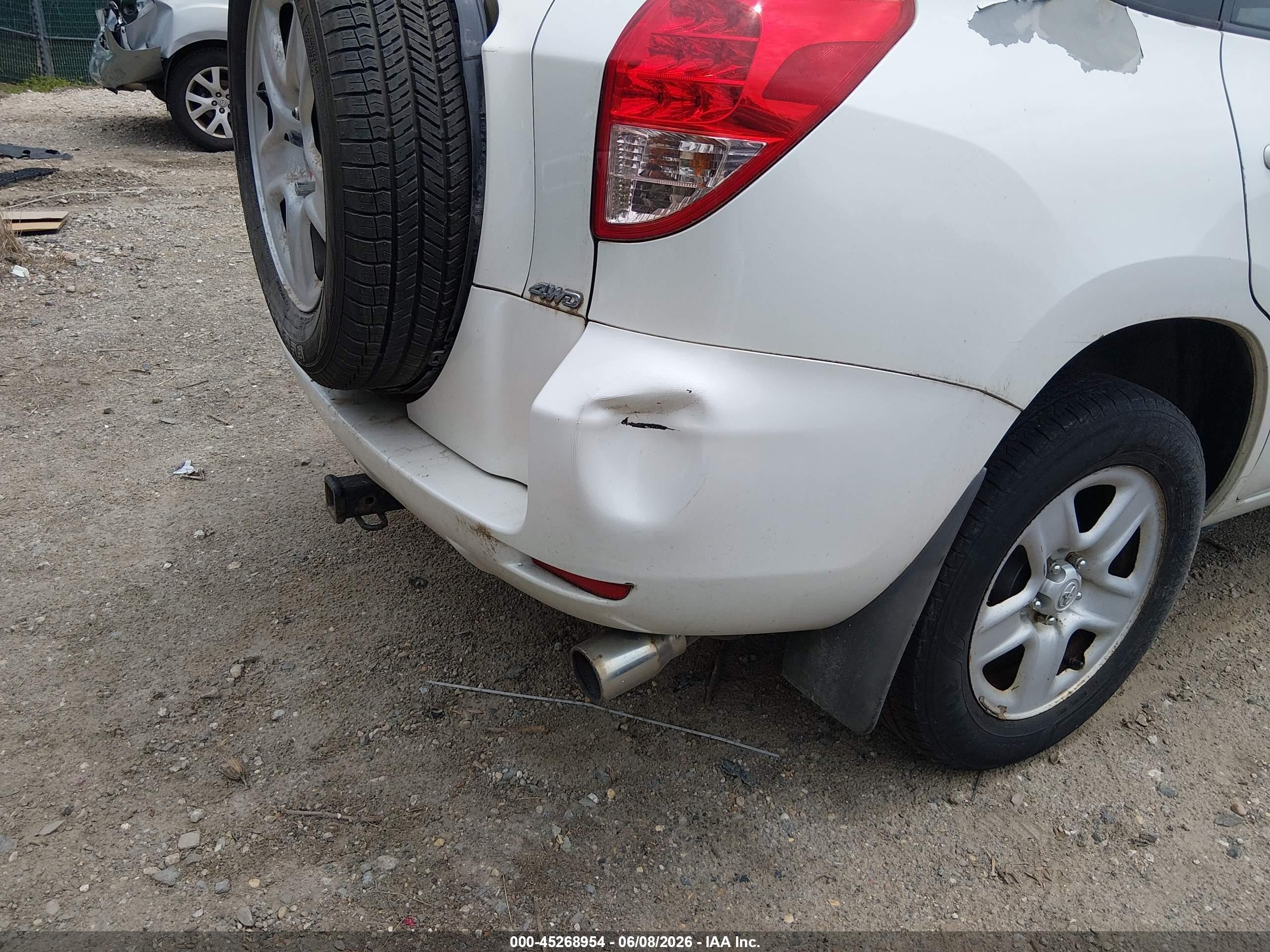 2007 Toyota Rav4 Limited V6 White vin: JTMBK31VX75029520