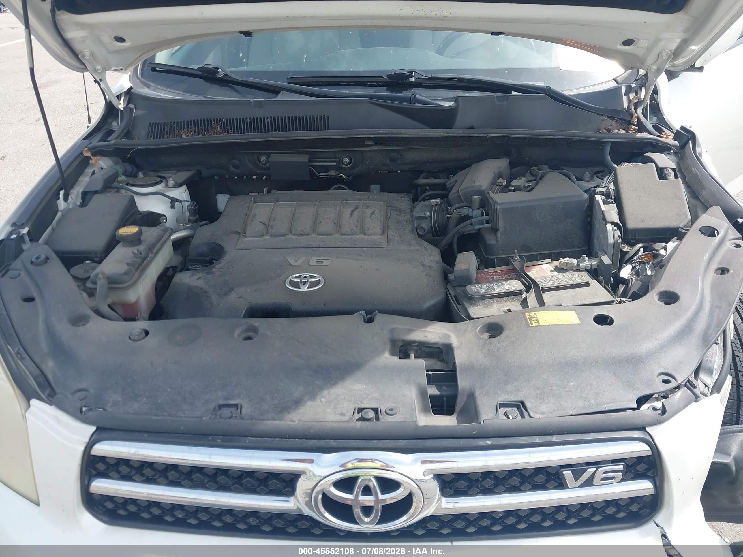 2007 Toyota Rav4 Limited White vin: JTMBK31VX75030294
