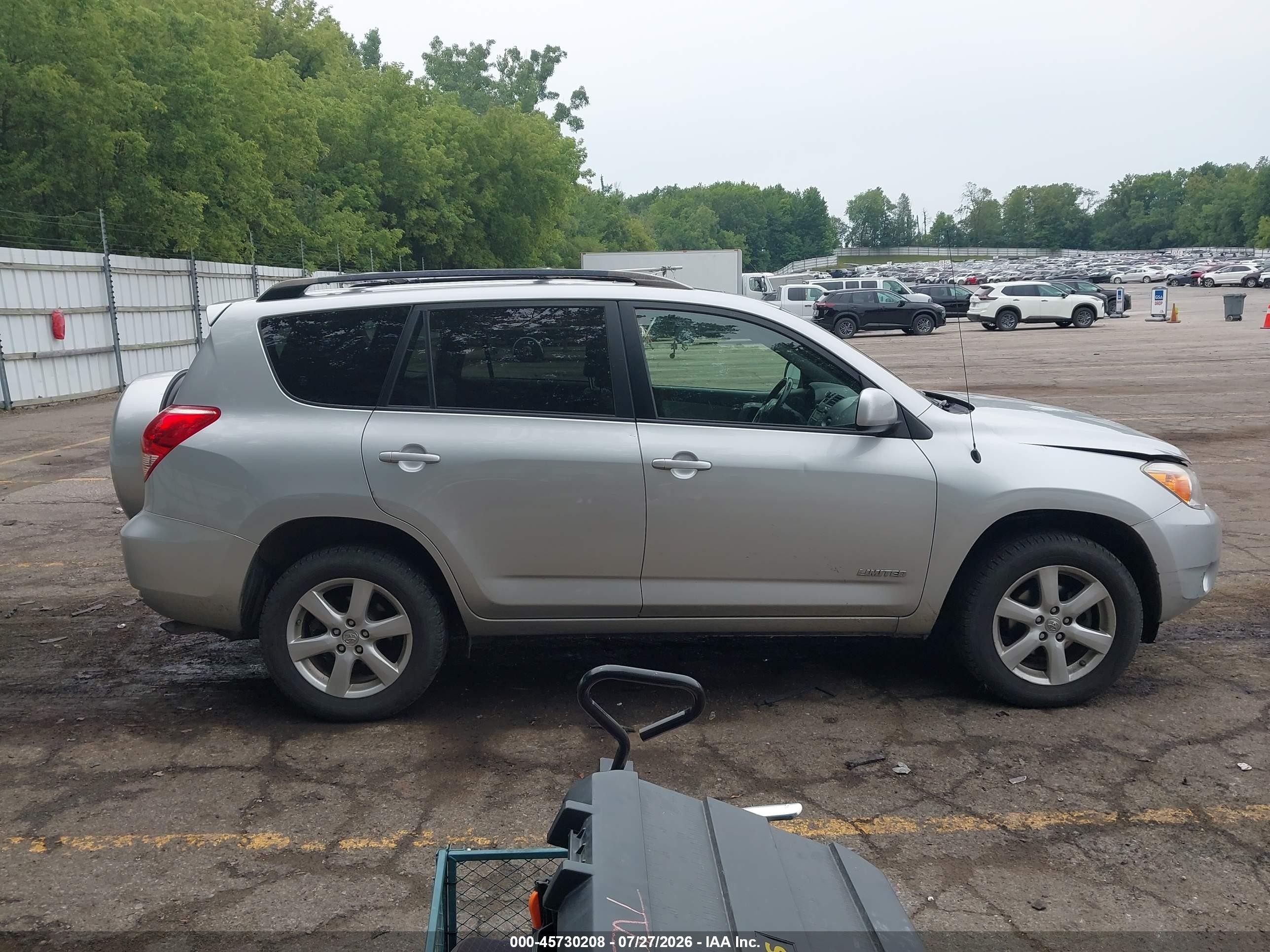 2008 Toyota Rav4 Ltd Silver vin: JTMBK31VX85059909