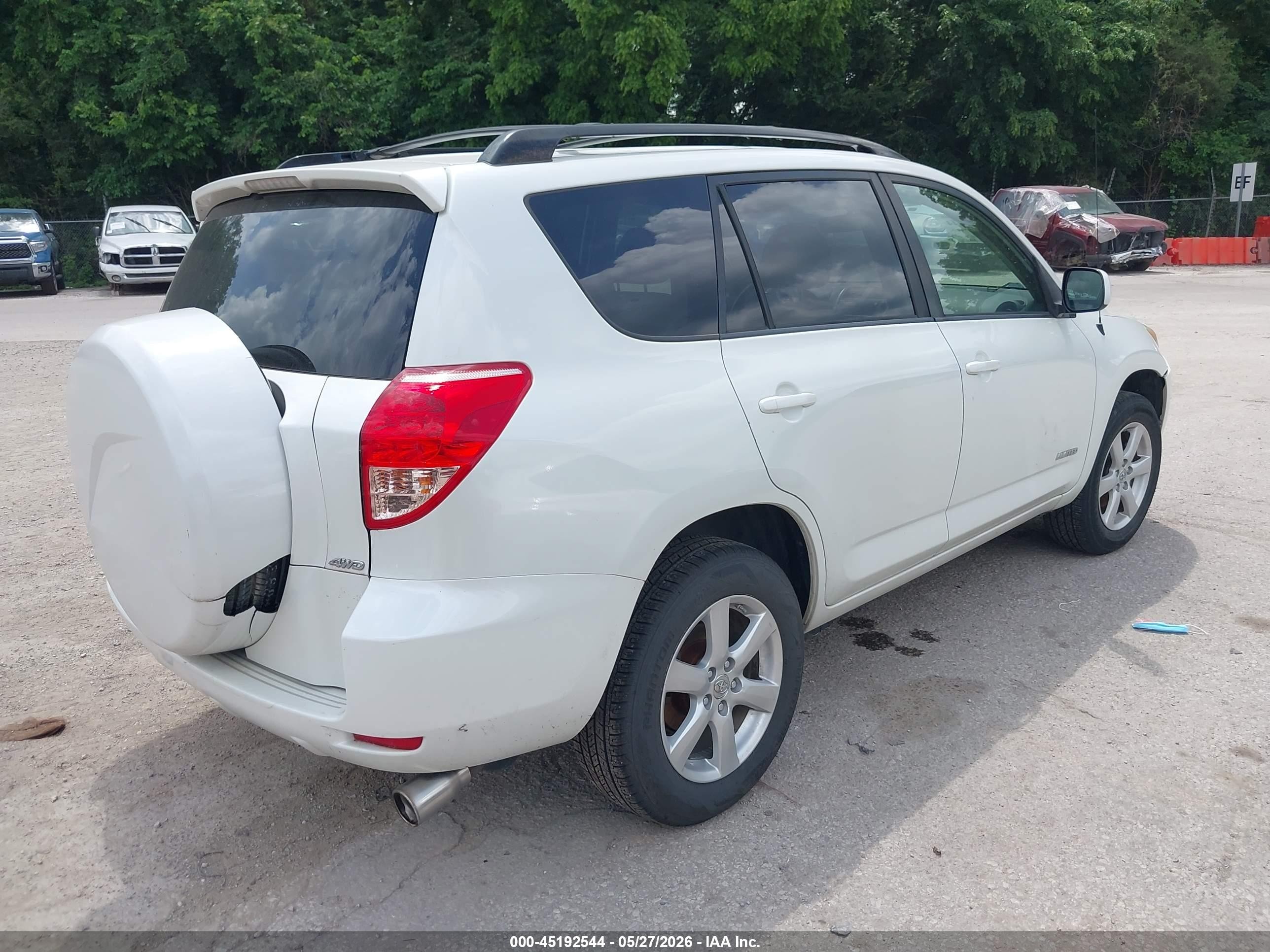2008 Toyota Rav4 Limited V6 White vin: JTMBK31VX85061062