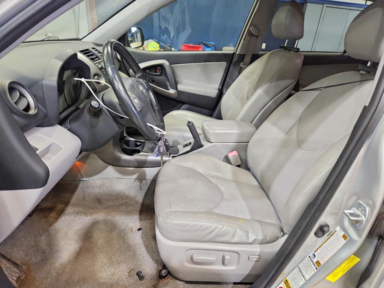 2008 Toyota Rav4 Limited Silver vin: JTMBK31VX85071266