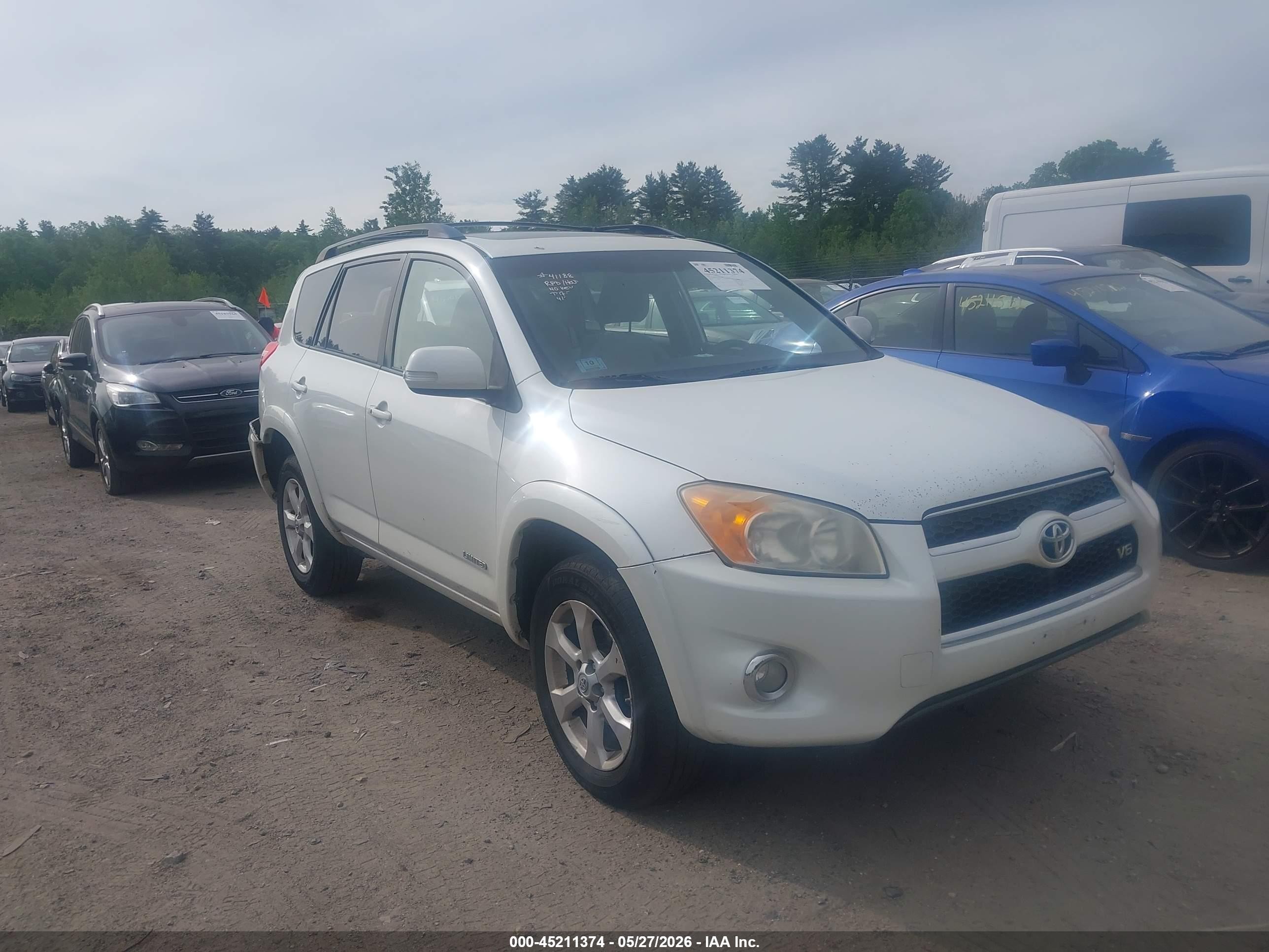2009 Toyota Rav4 Limited V6 Белый vin: JTMBK31VX95071804