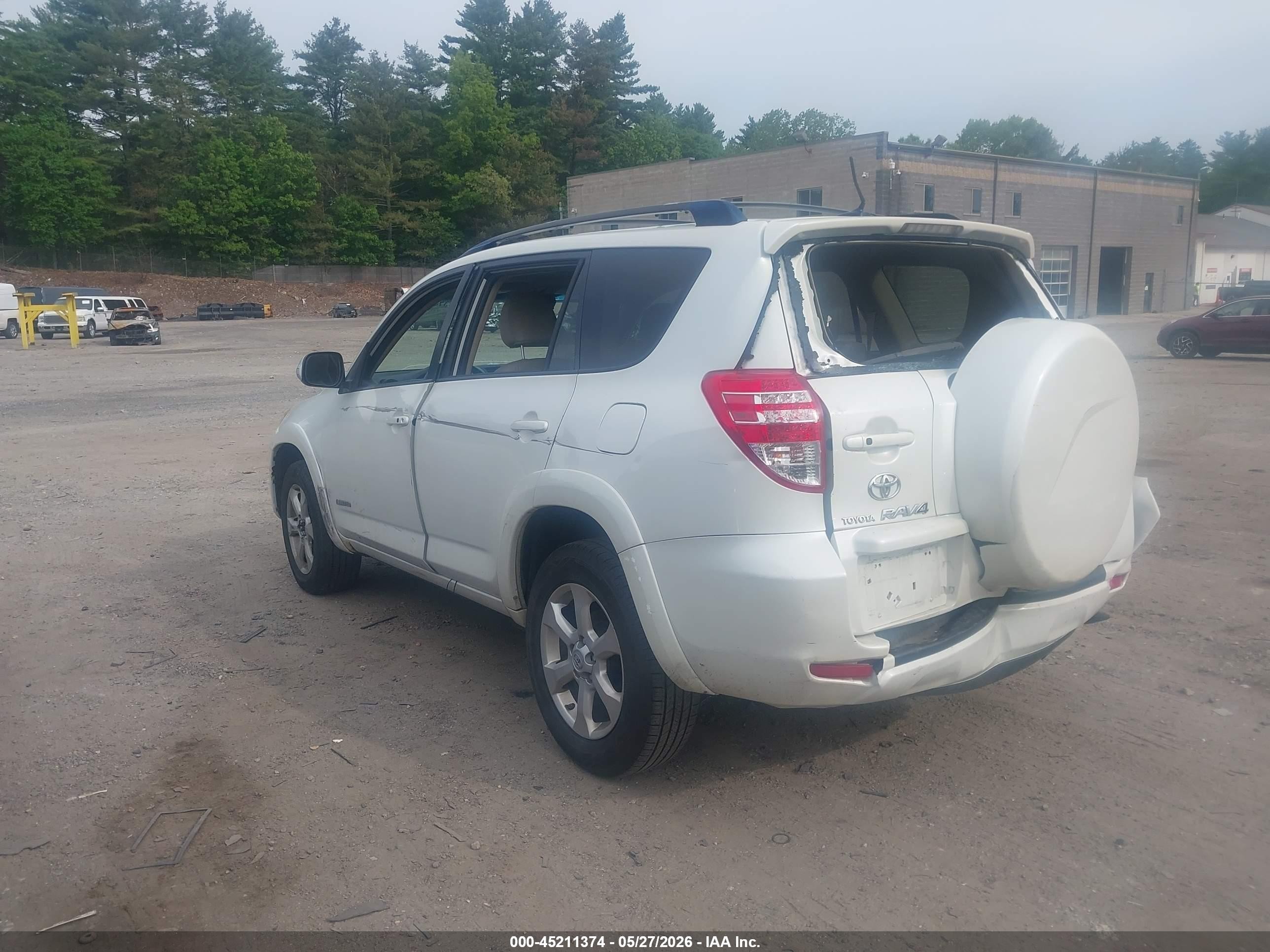 2009 Toyota Rav4 Limited V6 White vin: JTMBK31VX95071804