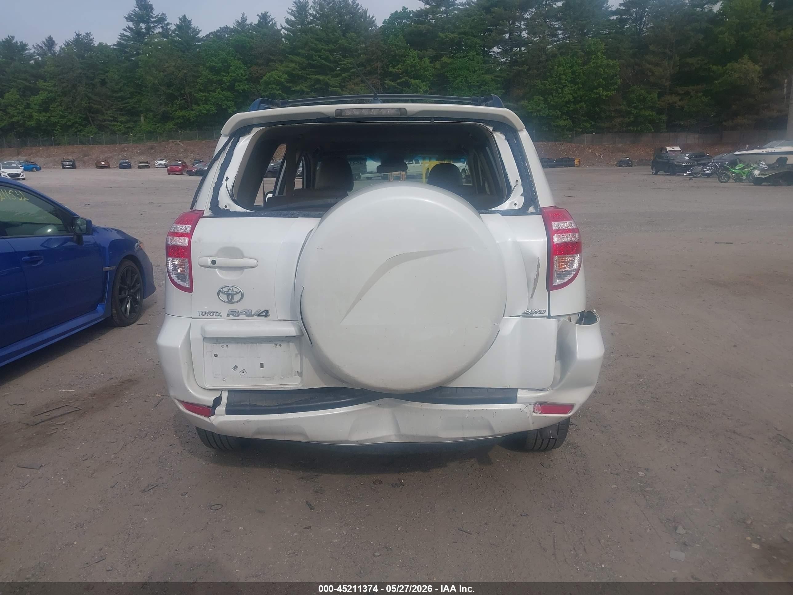 2009 Toyota Rav4 Limited V6 White vin: JTMBK31VX95071804