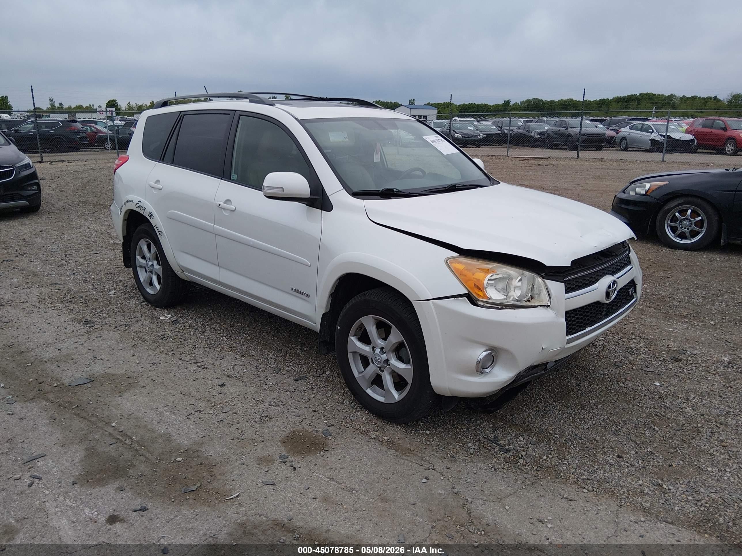 2009 Toyota Rav4 Limited V6 White vin: JTMBK31VX95076503