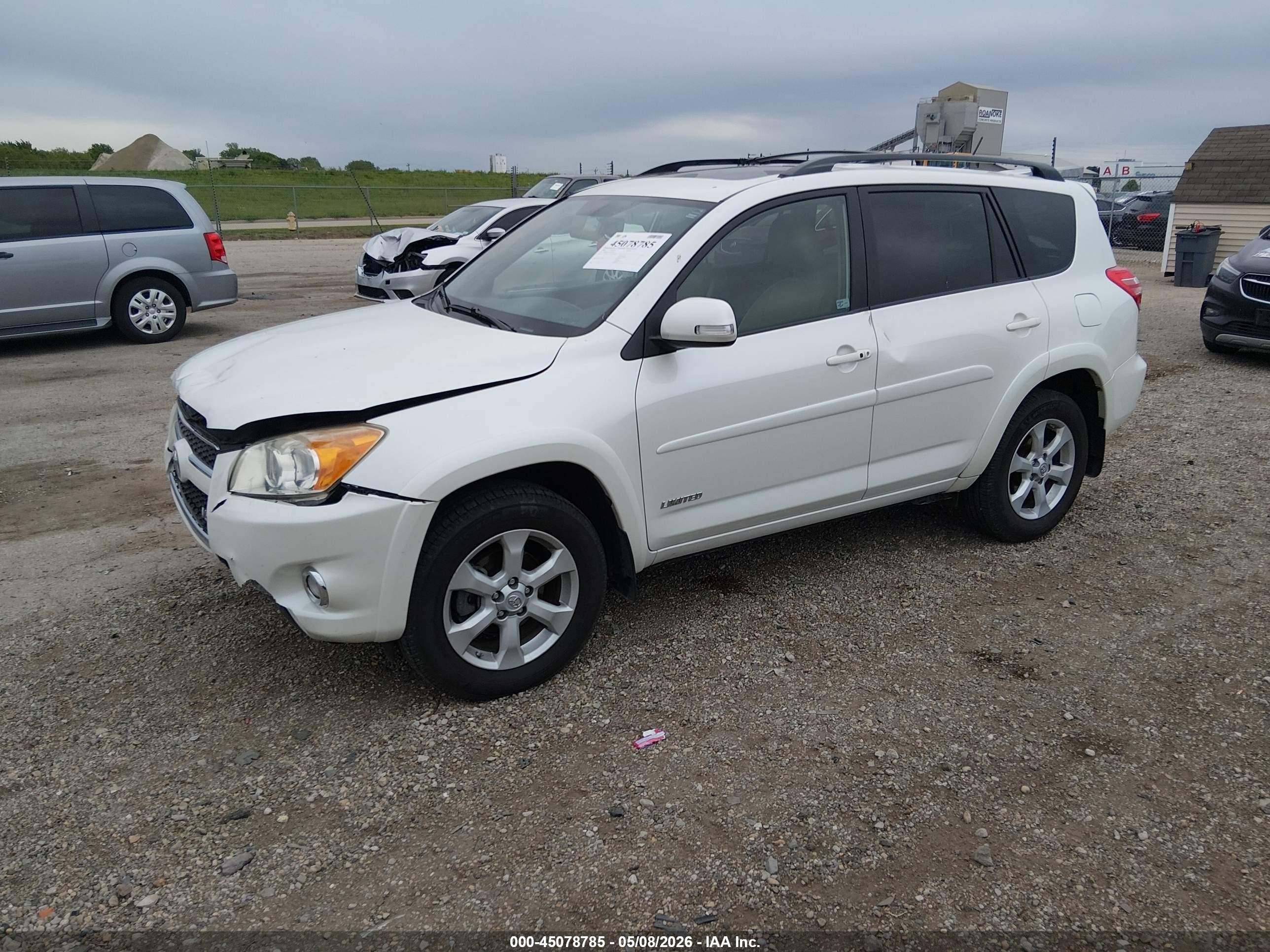 2009 Toyota Rav4 Limited V6 White vin: JTMBK31VX95076503