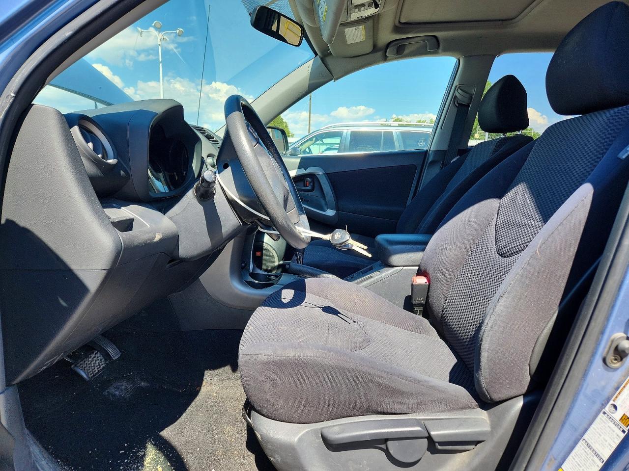 2006 Toyota Rav 4 Blue vin: JTMBK32V065010004