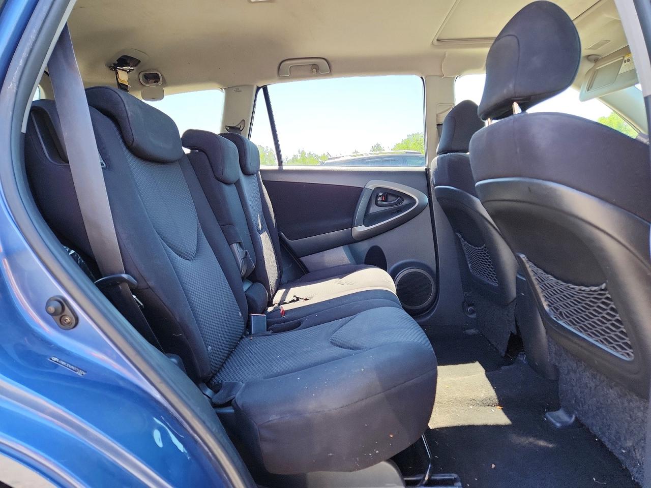 2006 Toyota Rav 4 Blue vin: JTMBK32V065010004
