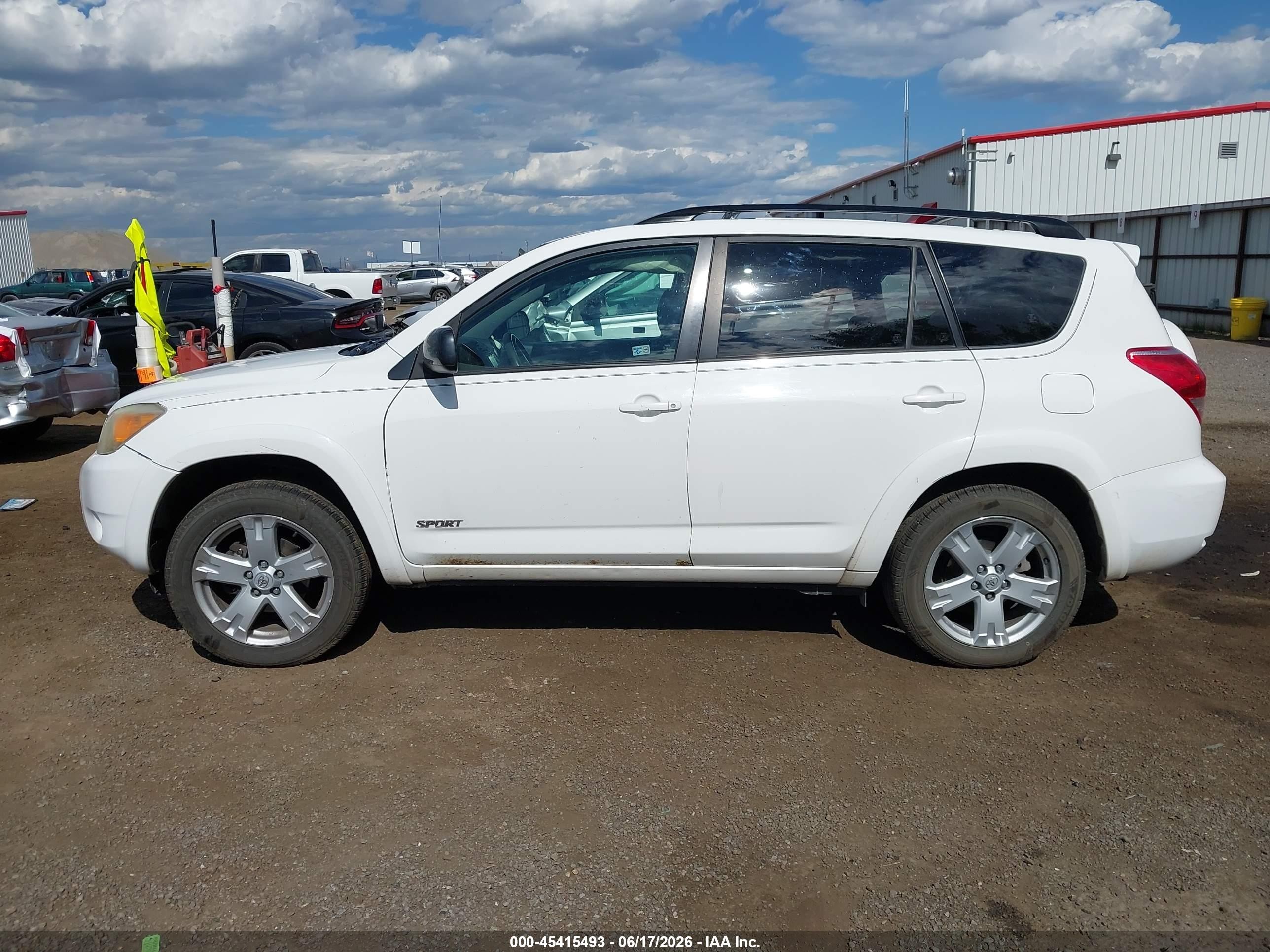2006 Toyota Rav4 Sport V6 White vin: JTMBK32V066003337
