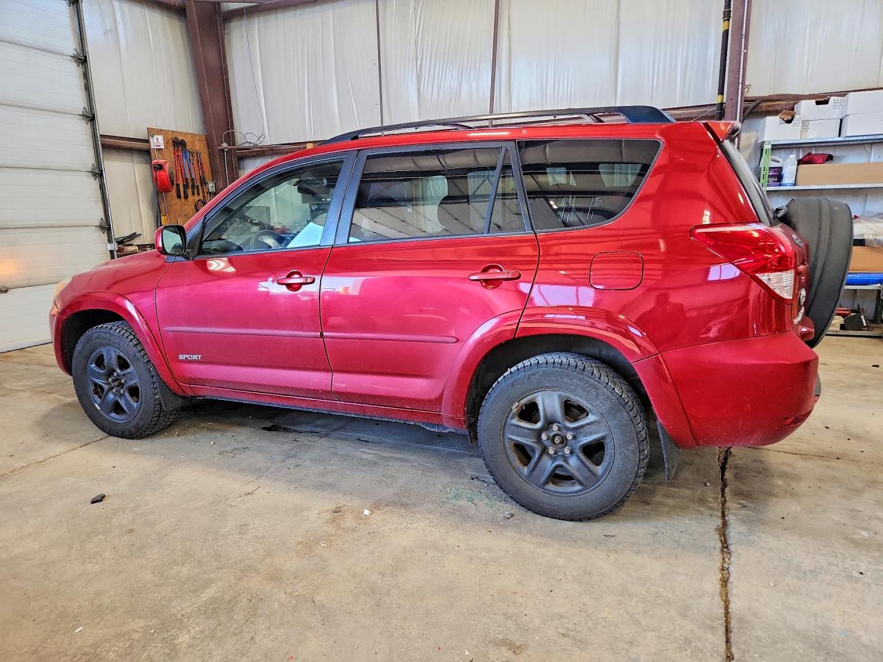 2006 Toyota Rav4 Sport Red vin: JTMBK32V066005136