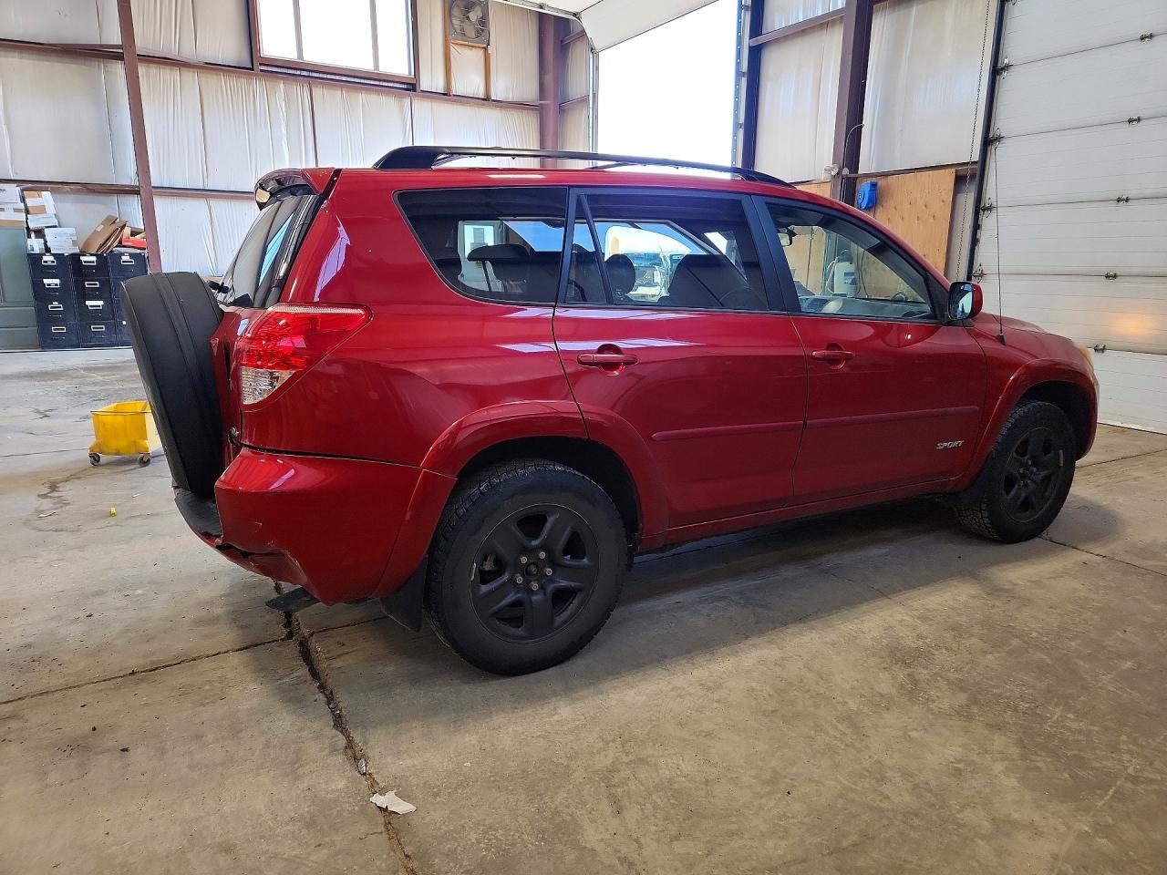 2006 Toyota Rav4 Sport Red vin: JTMBK32V066005136
