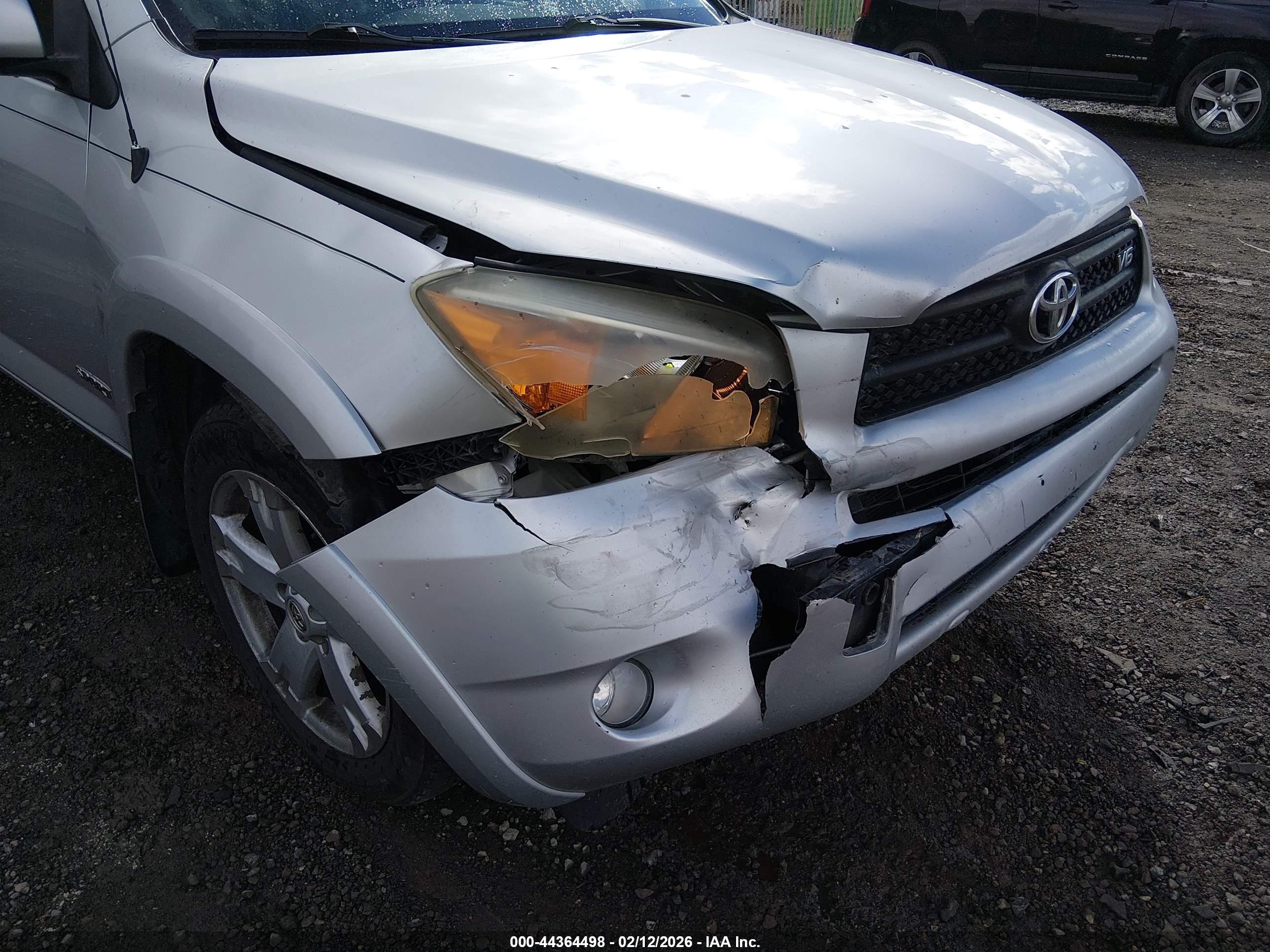 2007 Toyota Rav4 Sport V6 Silver vin: JTMBK32V075020162