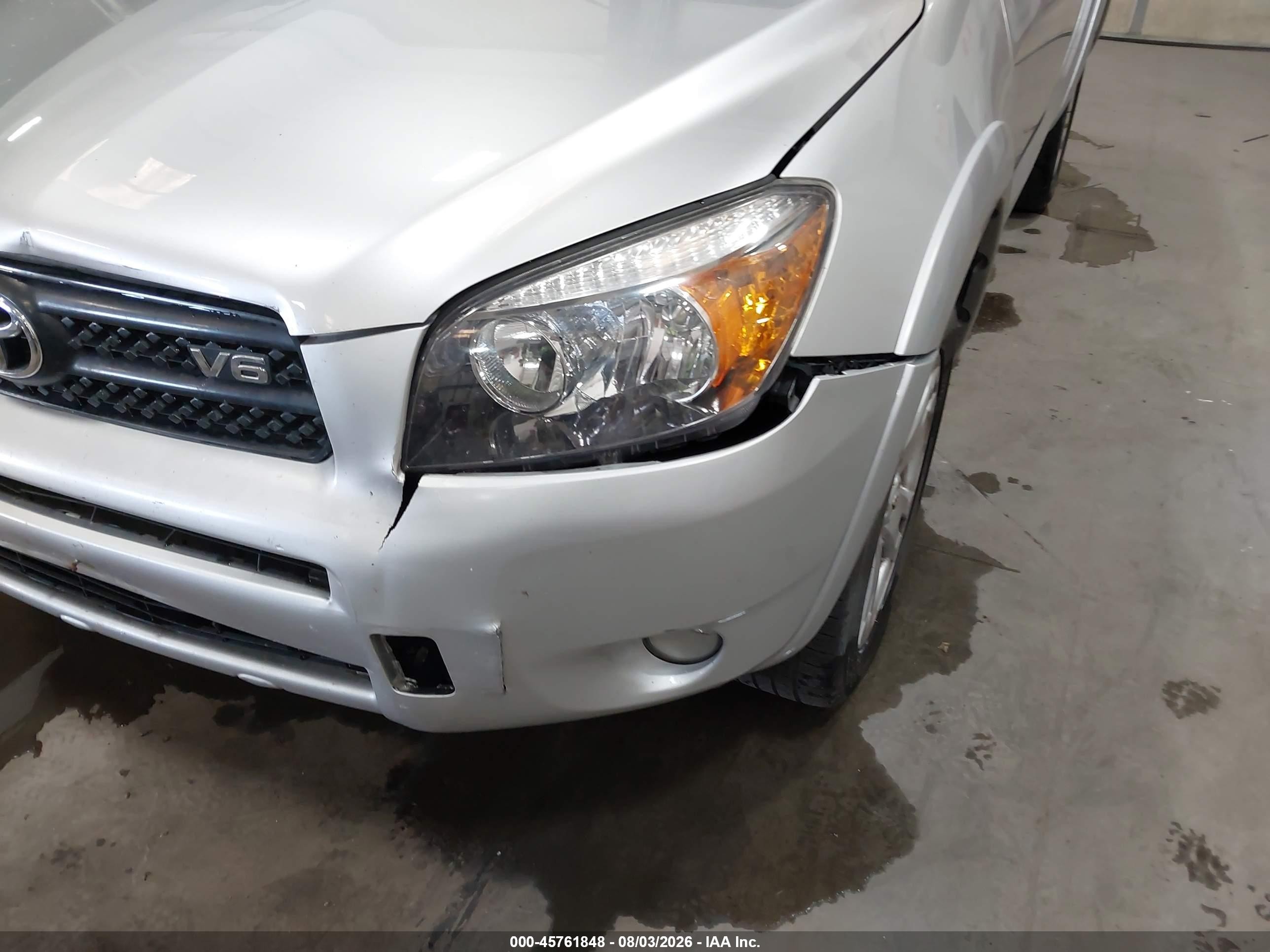 2007 Toyota Rav4 Sport Silver vin: JTMBK32V075034448
