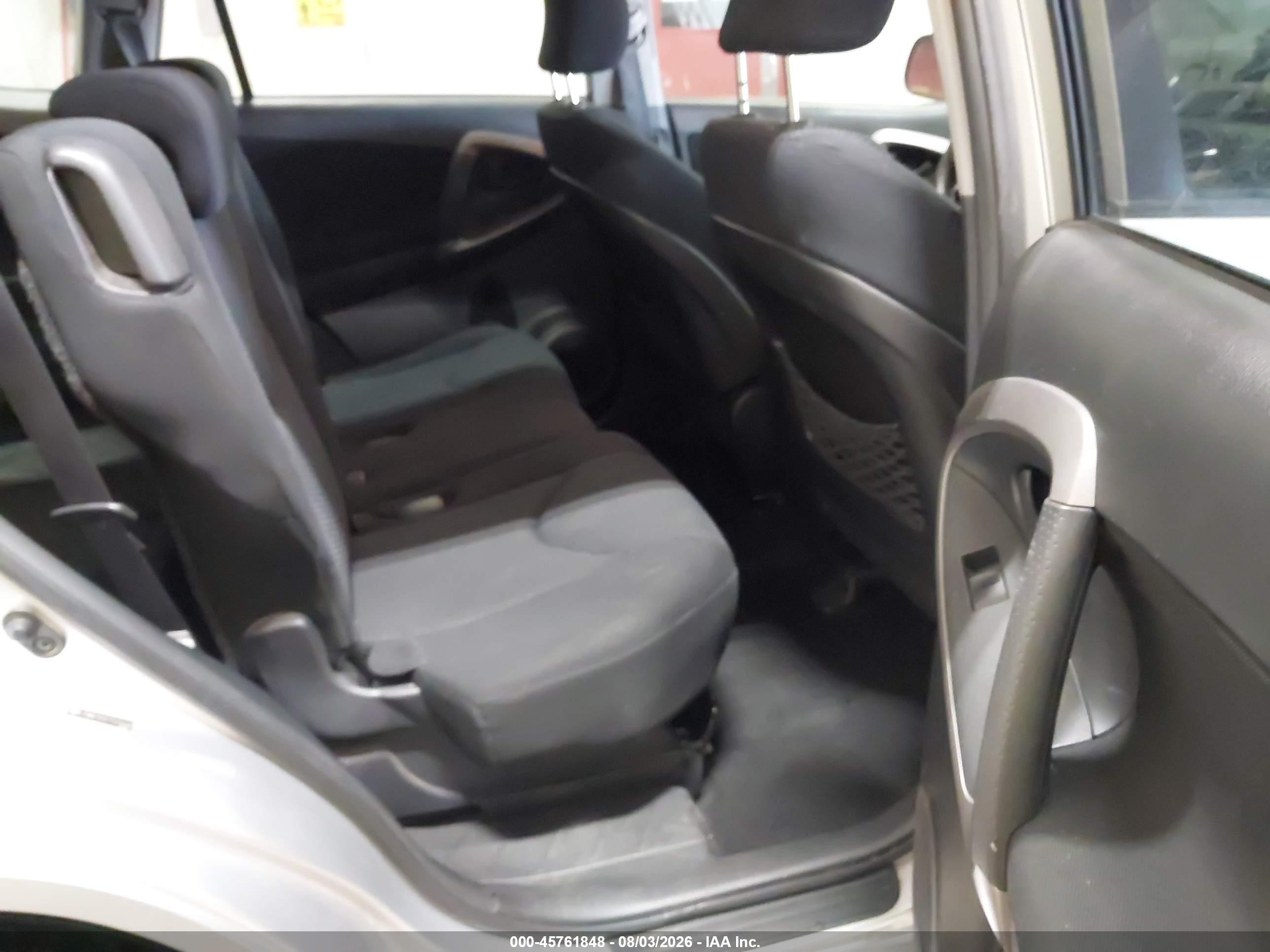 2007 Toyota Rav4 Sport Silver vin: JTMBK32V075034448
