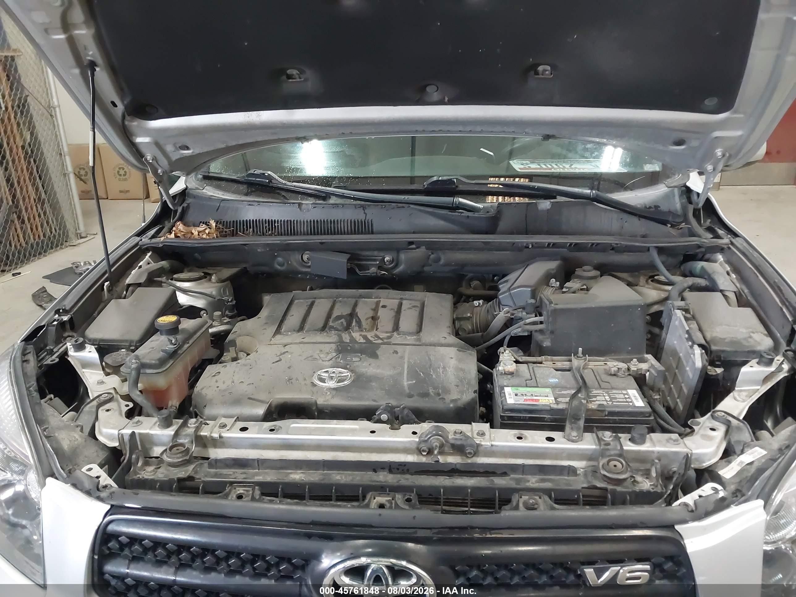 2007 Toyota Rav4 Sport Silver vin: JTMBK32V075034448