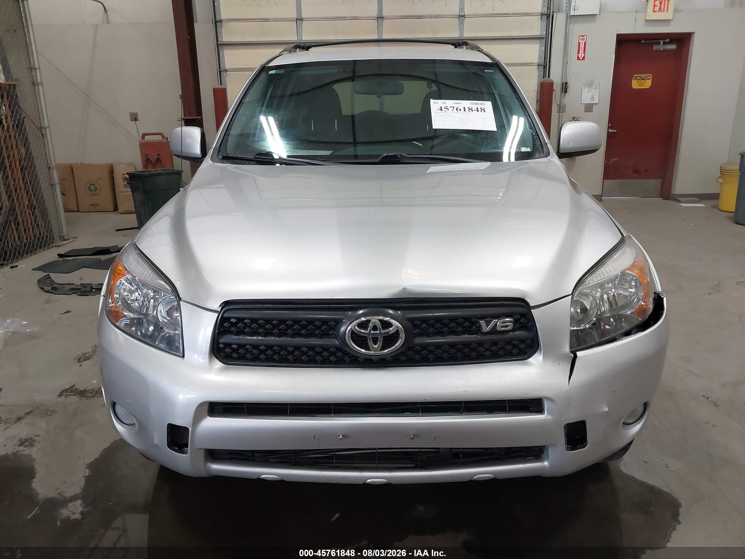 2007 Toyota Rav4 Sport Silver vin: JTMBK32V075034448
