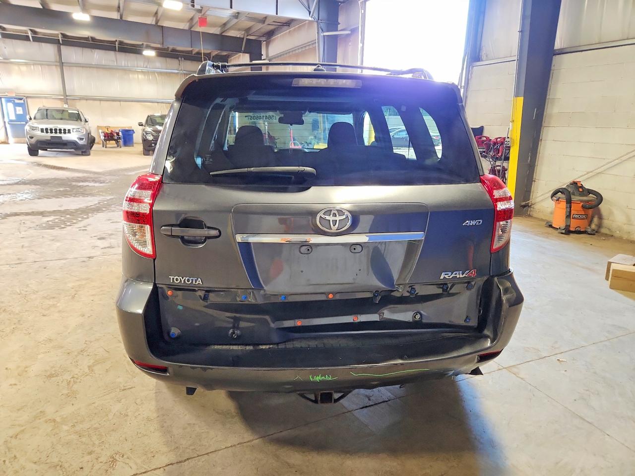 2009 Toyota Rav4 Sport Gray vin: JTMBK32V095080705