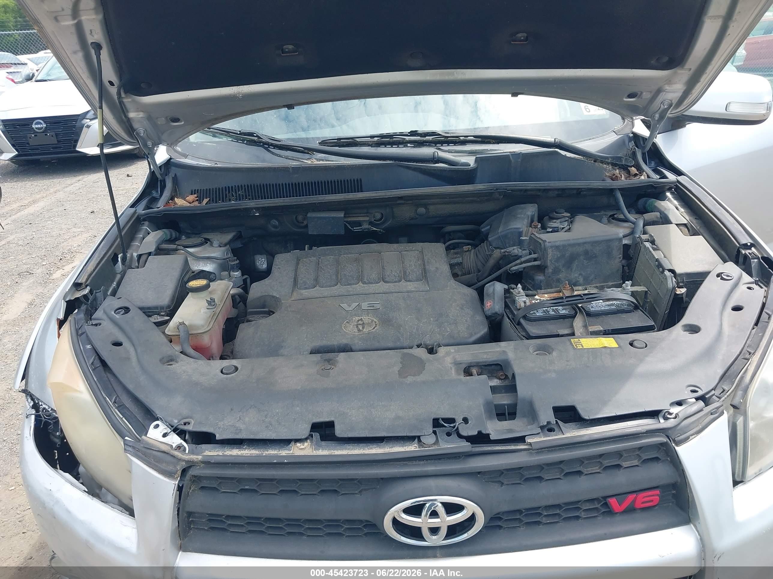 2009 Toyota Rav4 Sport V6 Silver vin: JTMBK32V095083040
