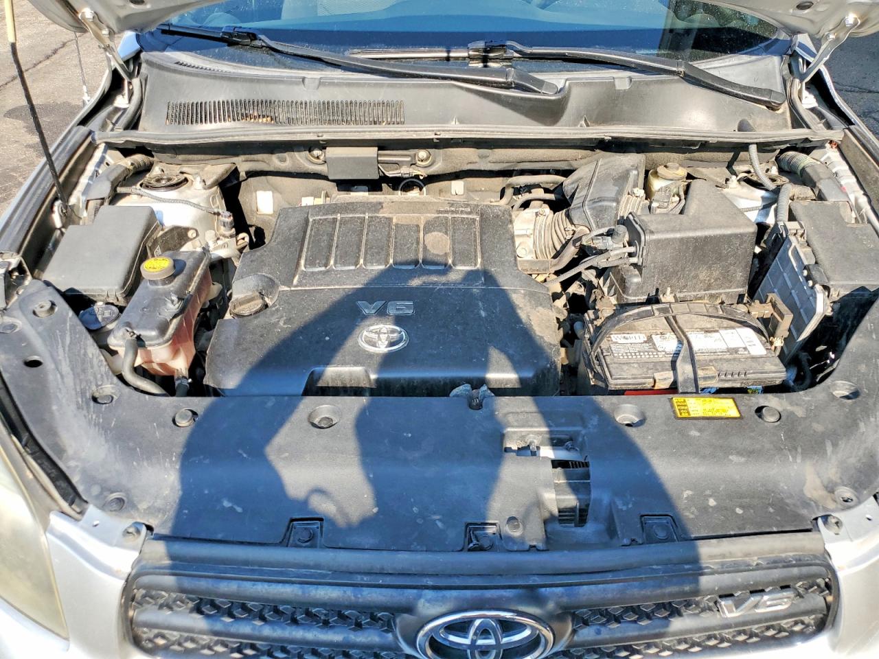 2007 Toyota Rav4 Sport Silver vin: JTMBK32V175023006