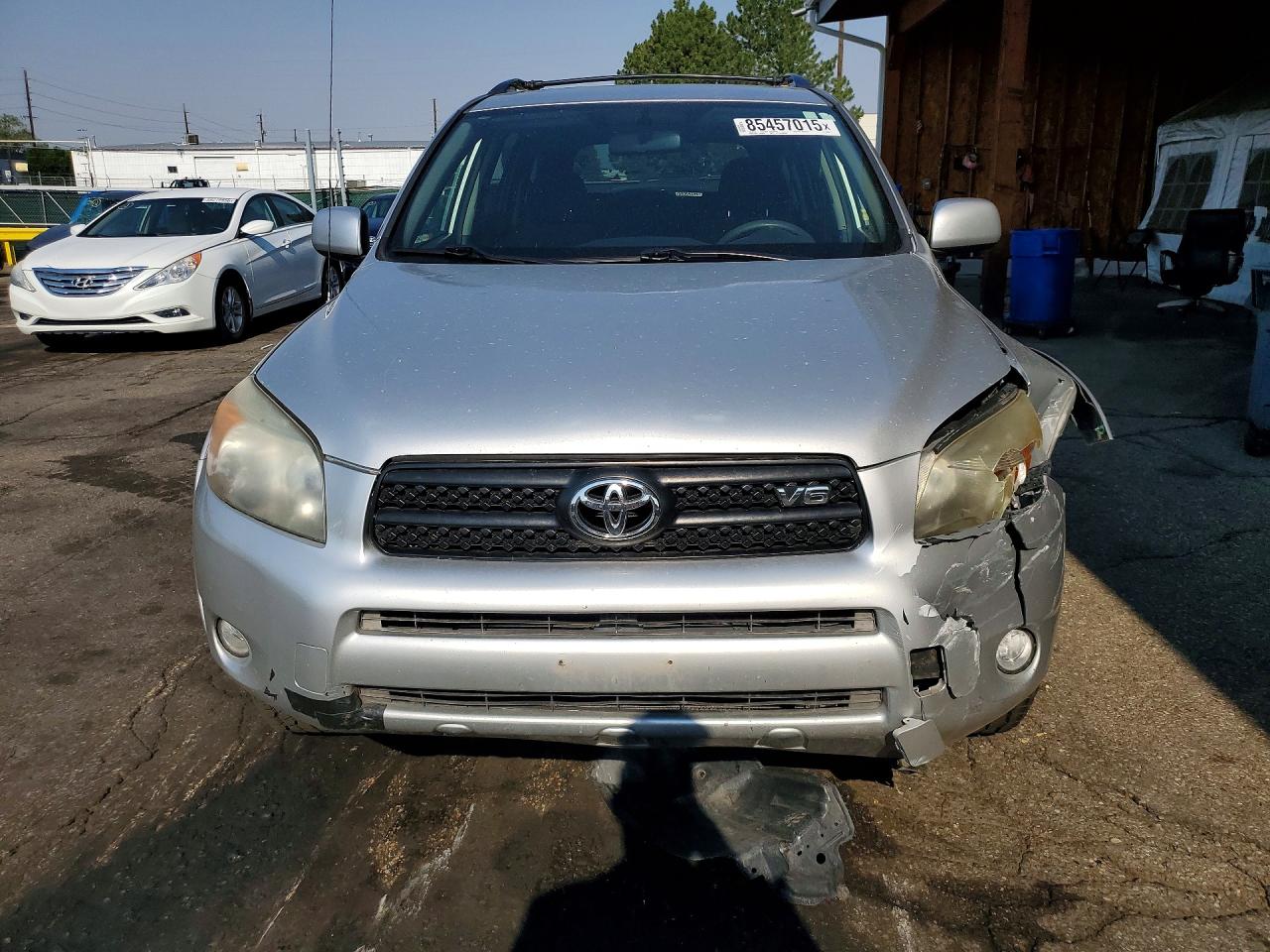 2007 Toyota Rav4 Sport Silver vin: JTMBK32V175023006