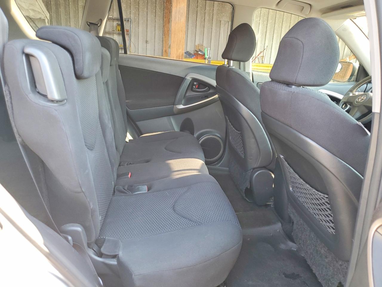 2007 Toyota Rav4 Sport Silver vin: JTMBK32V175023006