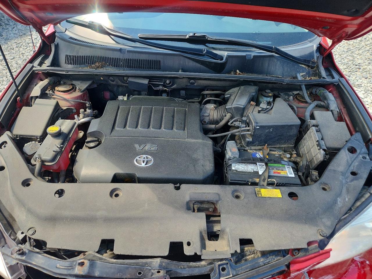 2008 Toyota Rav4 Sport Red vin: JTMBK32V185046853