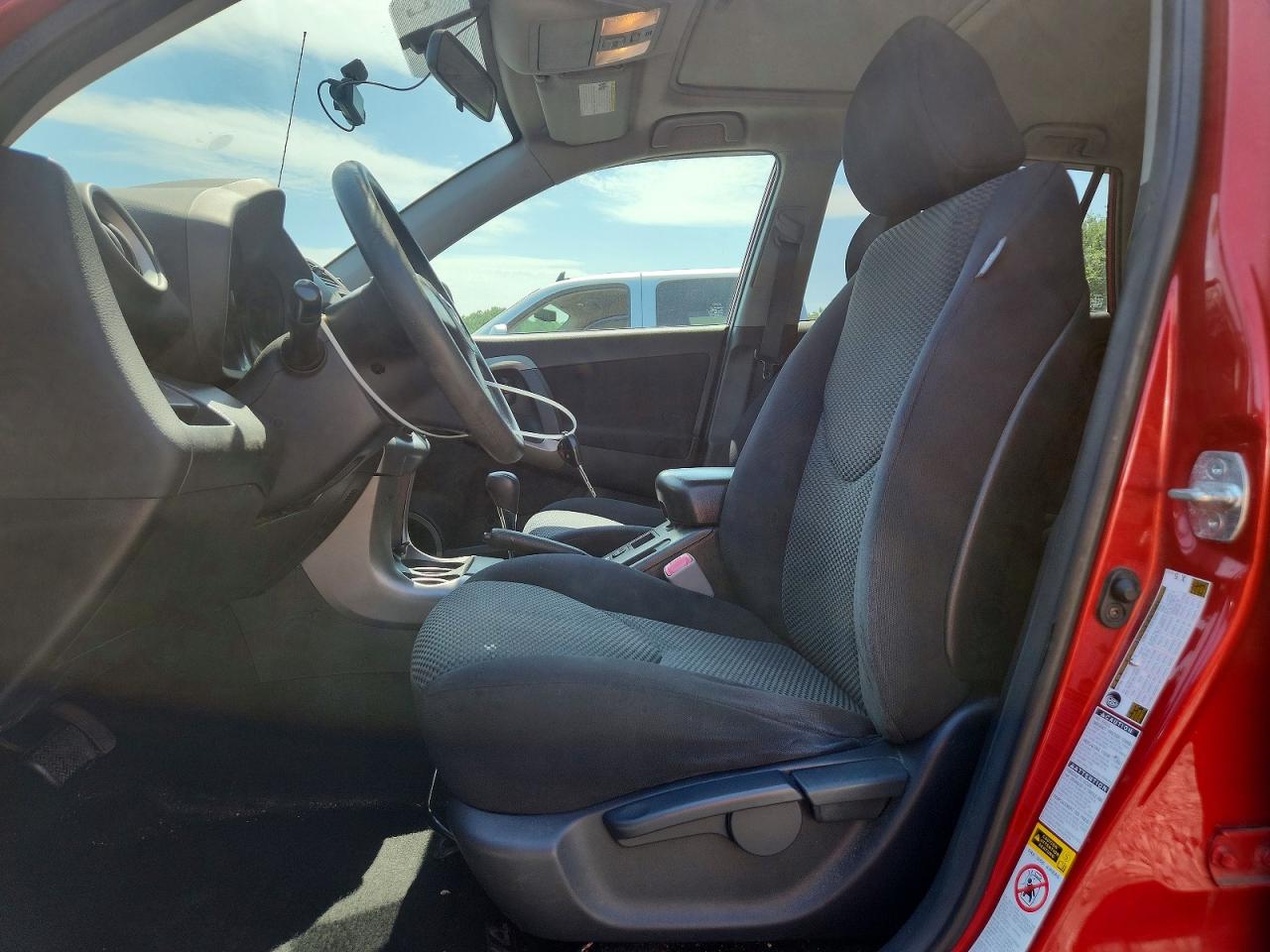 2008 Toyota Rav4 Sport Red vin: JTMBK32V185046853