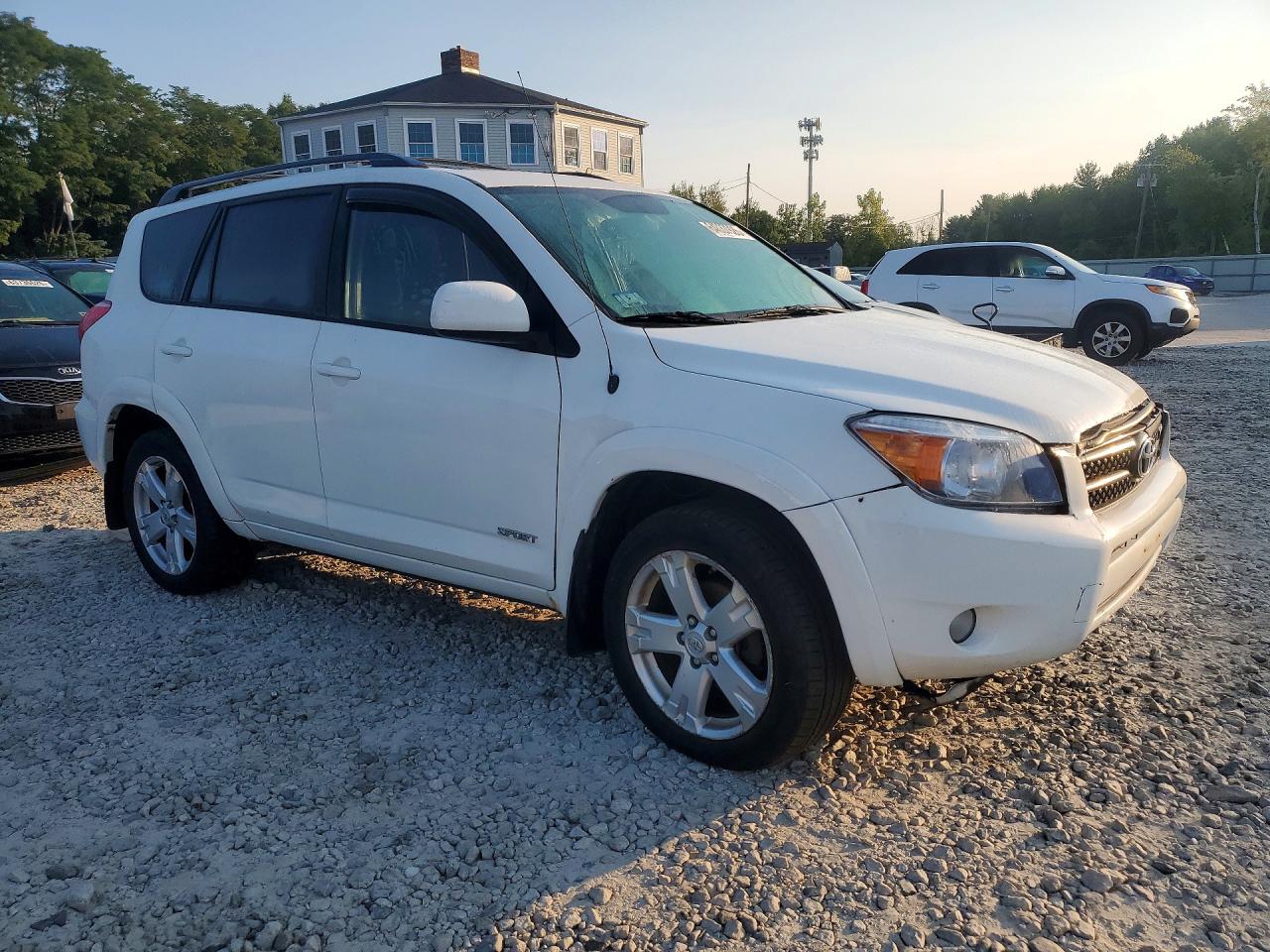 2006 Toyota Rav4 Sport White vin: JTMBK32V265001742