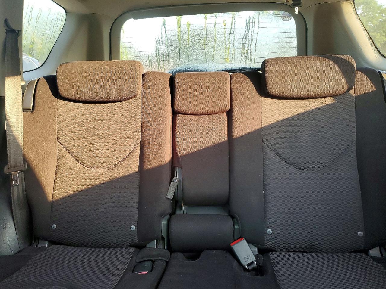2006 Toyota Rav4 Sport White vin: JTMBK32V265001742