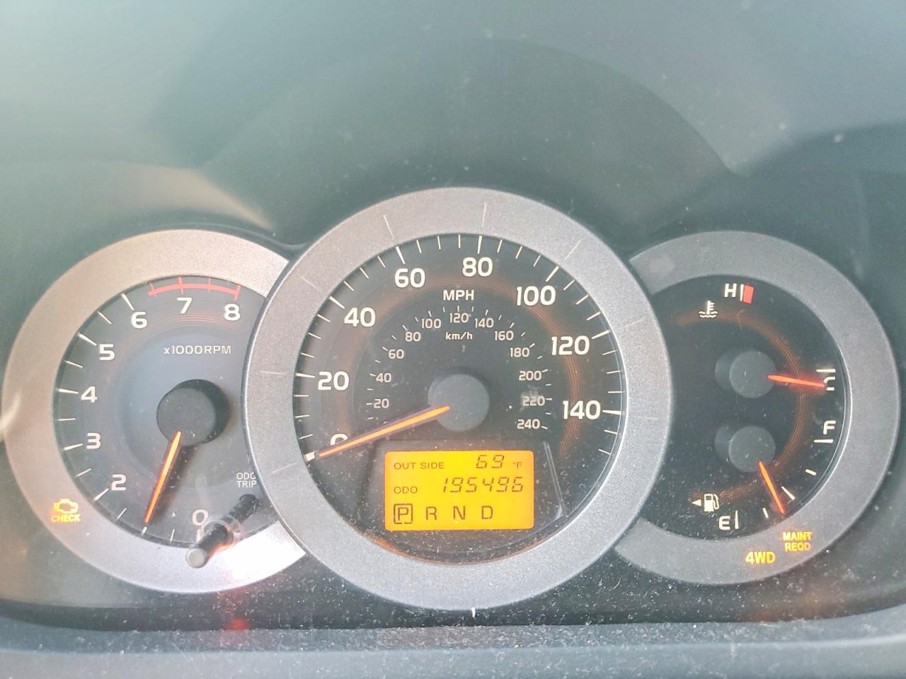 2006 Toyota Rav4 Sport White vin: JTMBK32V265001742
