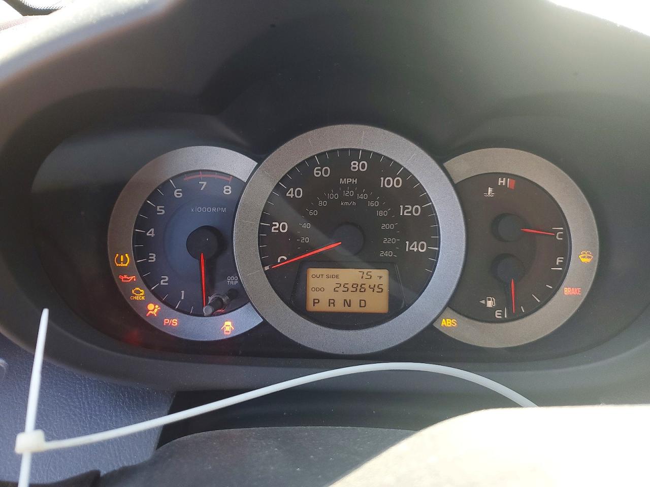 2006 Toyota Rav 4 Gray vin: JTMBK32V266005929