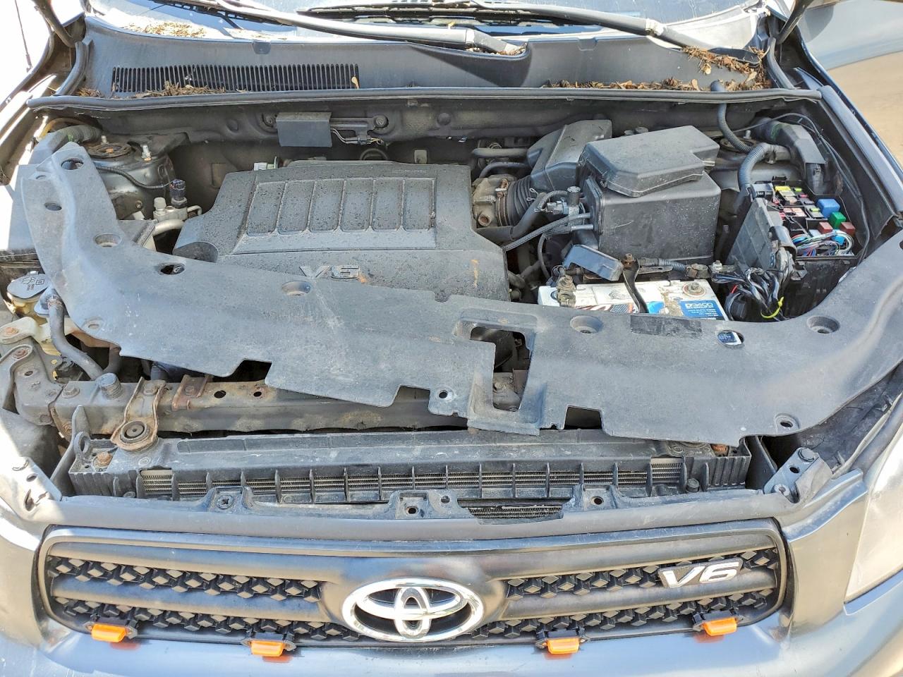 2007 Toyota Rav4 Sport Gray vin: JTMBK32V275029901
