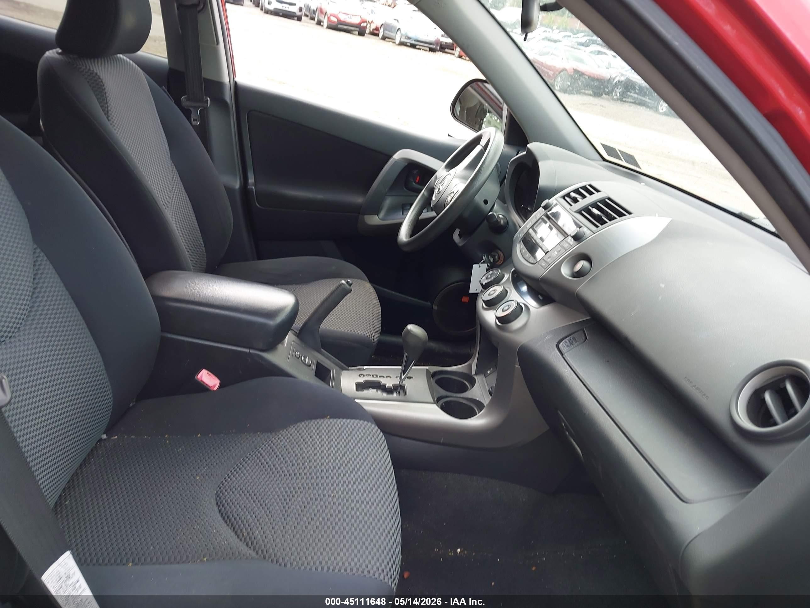 2008 Toyota Rav4 Sport V6 Red vin: JTMBK32V285067811