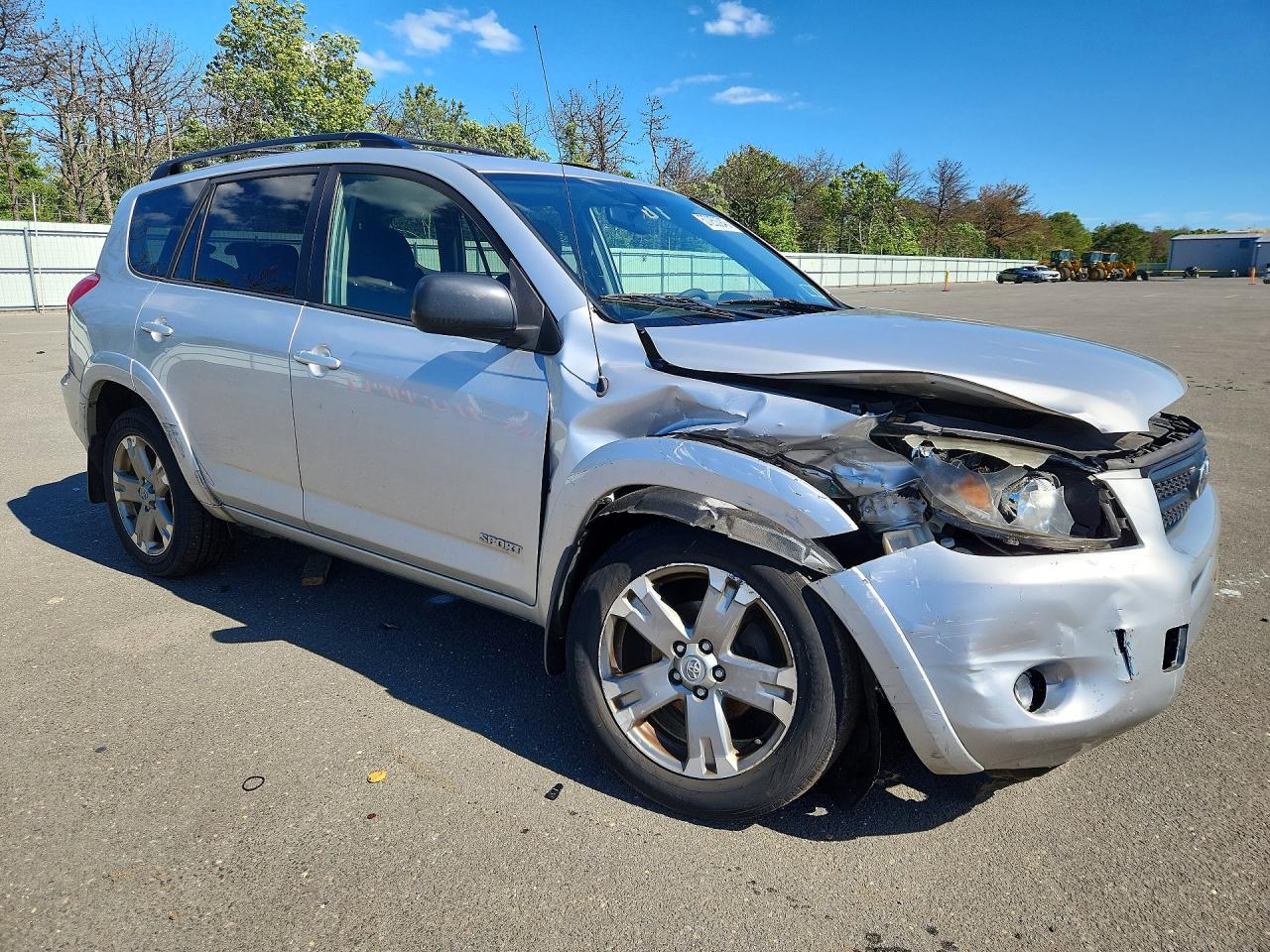 2008 Toyota Rav4 Sport Silver vin: JTMBK32V286036648