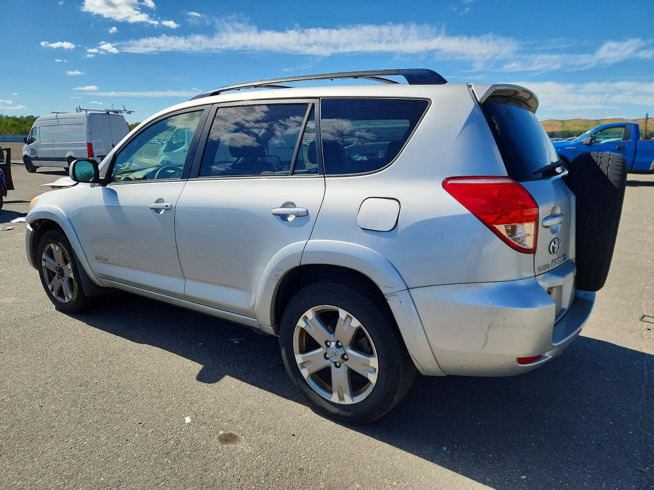 2008 Toyota Rav4 Sport Silver vin: JTMBK32V286036648
