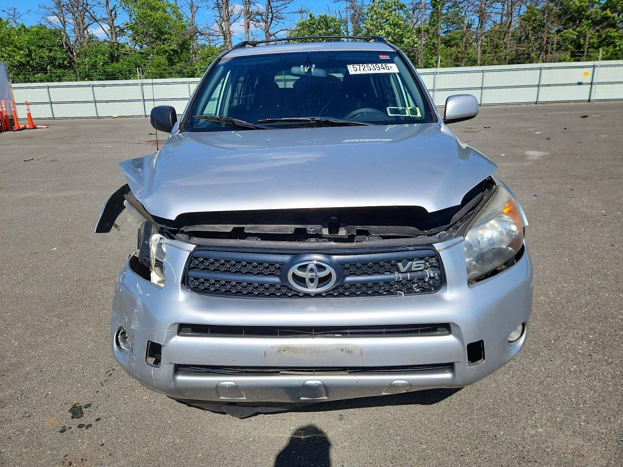 2008 Toyota Rav4 Sport Silver vin: JTMBK32V286036648