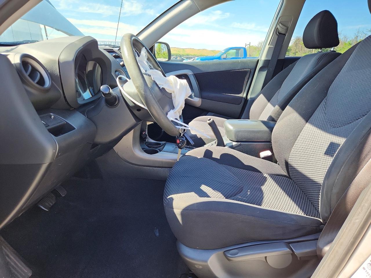 2008 Toyota Rav4 Sport Silver vin: JTMBK32V286036648