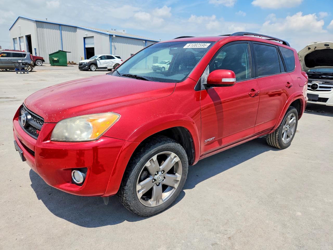 2009 Toyota Rav4 Sport Red vin: JTMBK32V295081869