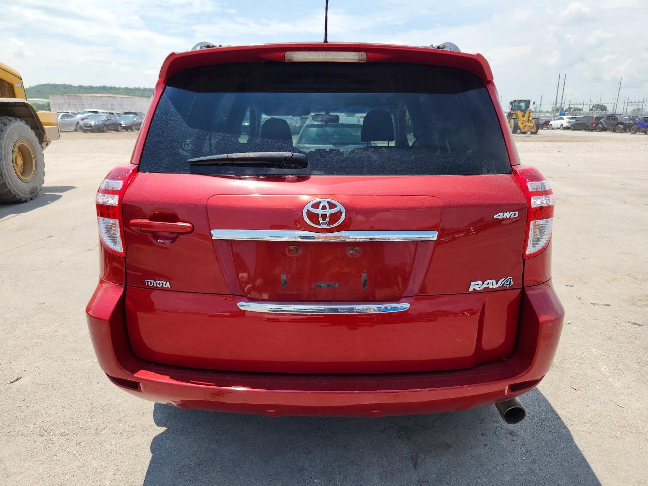 2009 Toyota Rav4 Sport Red vin: JTMBK32V295081869