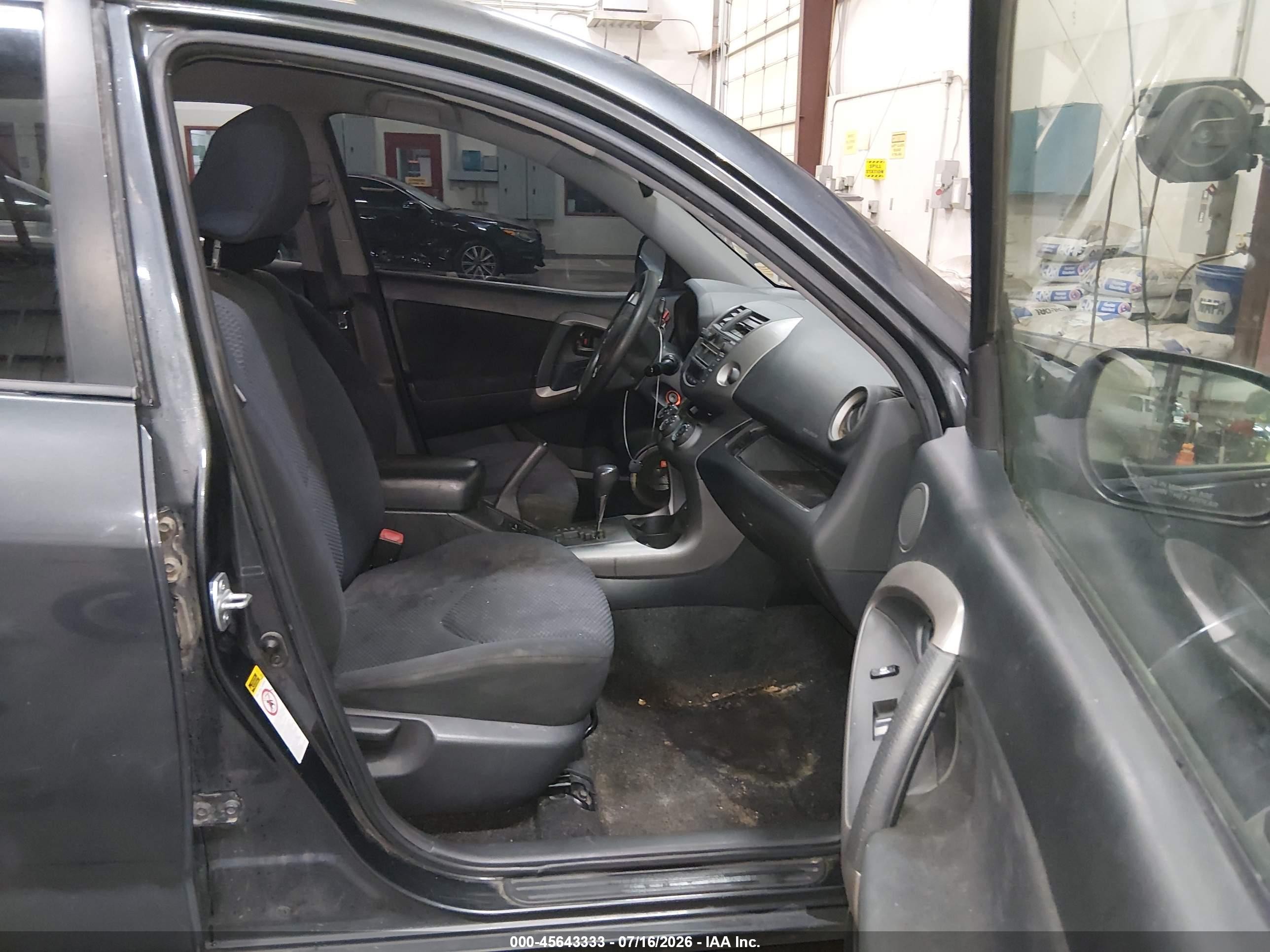 2007 Toyota Rav4 Sport Blue vin: JTMBK32V375027445