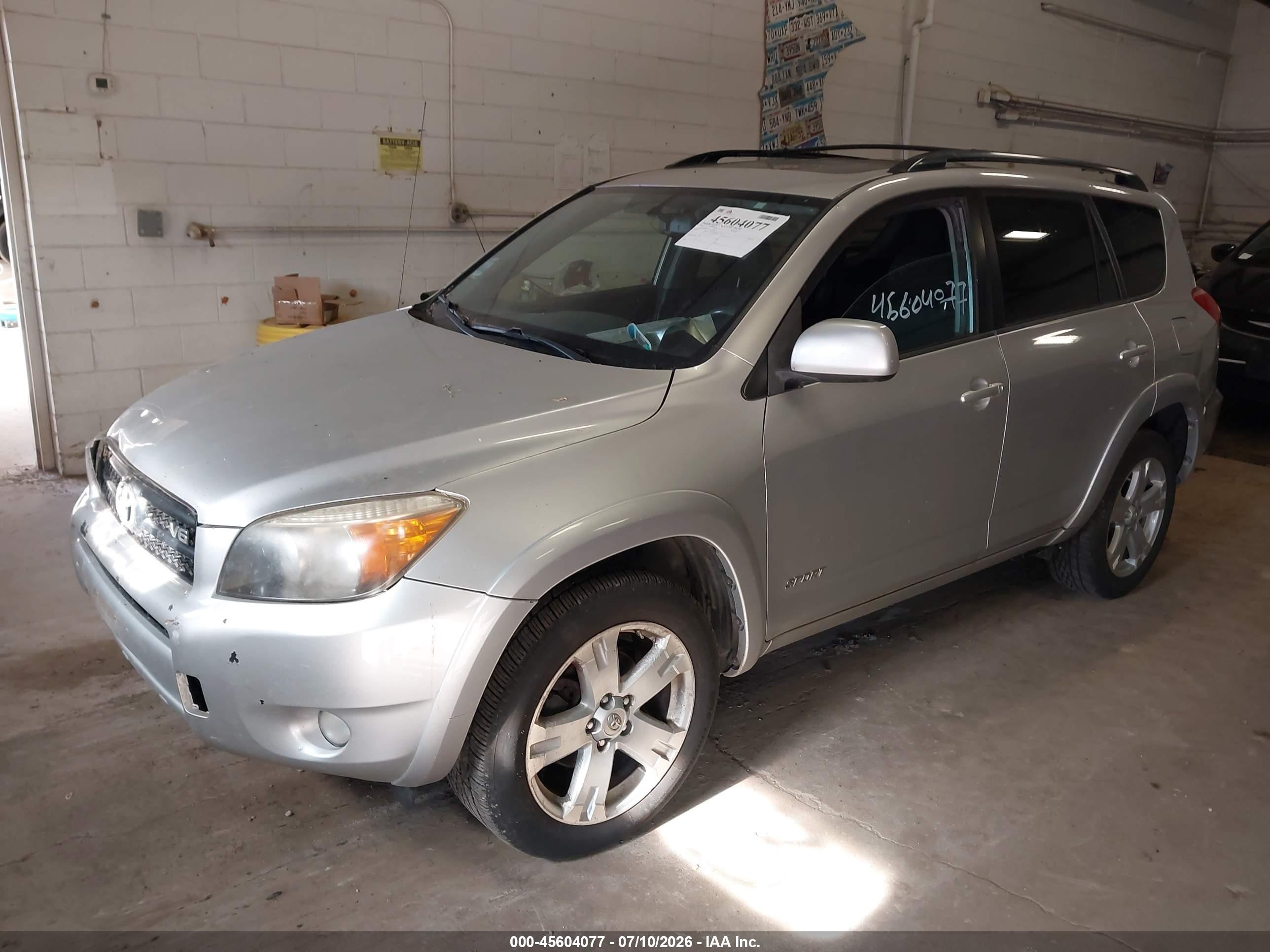 2007 Toyota Rav4 Sport Silver vin: JTMBK32V376011983