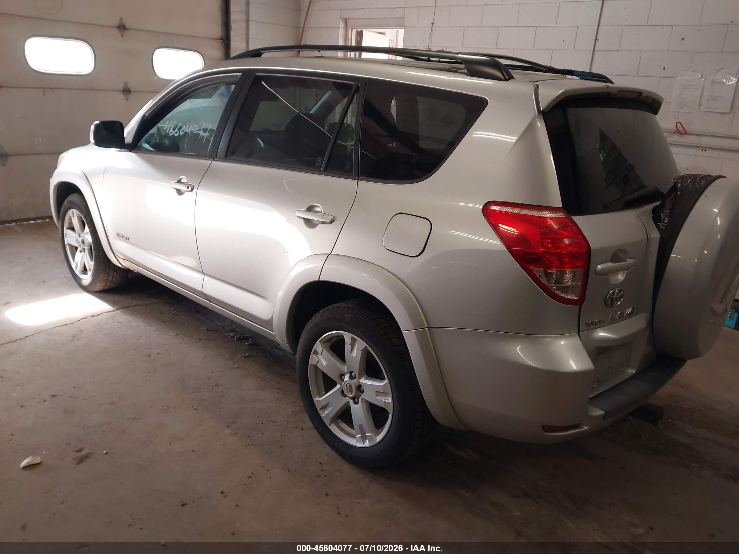 2007 Toyota Rav4 Sport Silver vin: JTMBK32V376011983