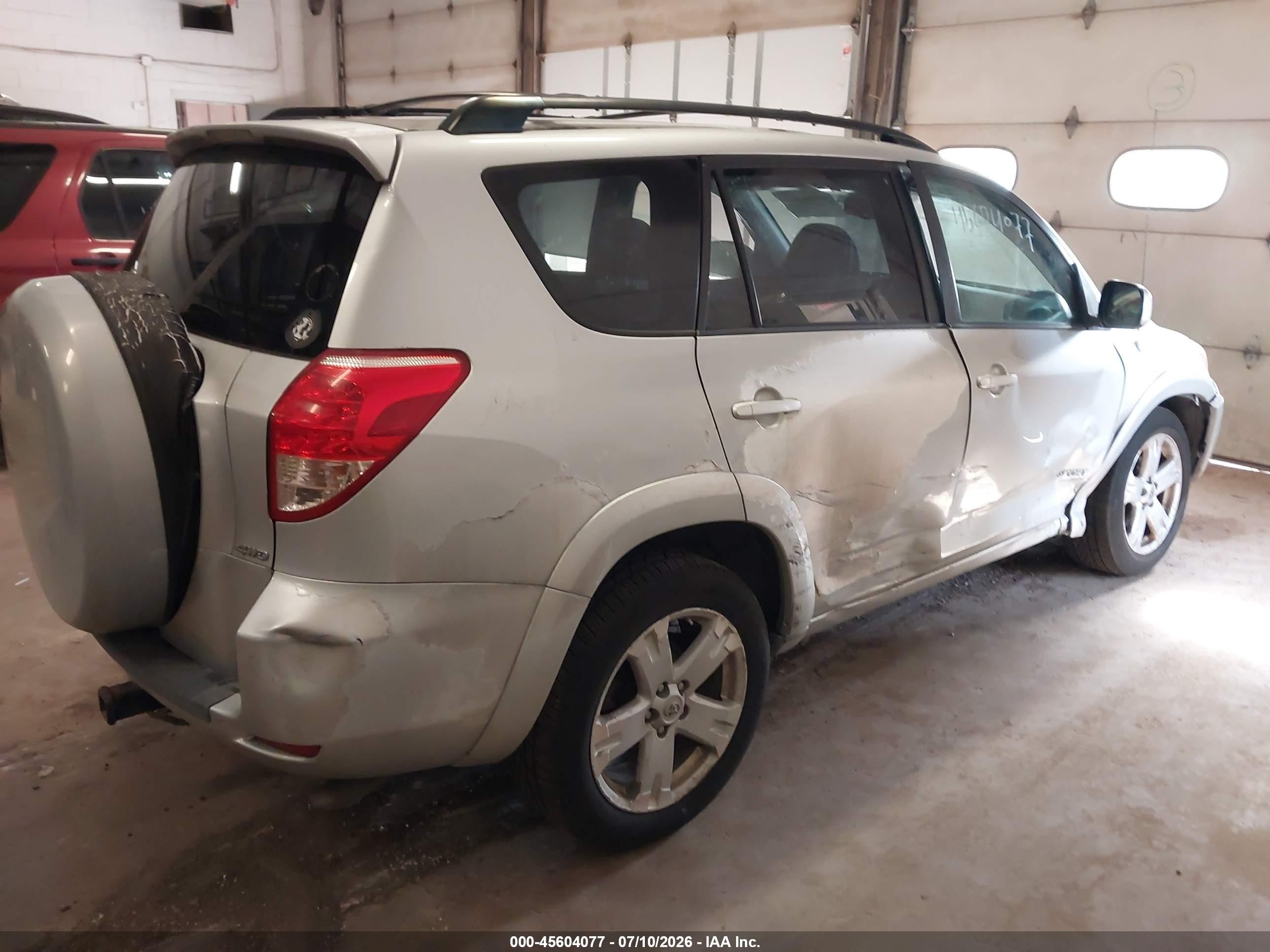 2007 Toyota Rav4 Sport Silver vin: JTMBK32V376011983