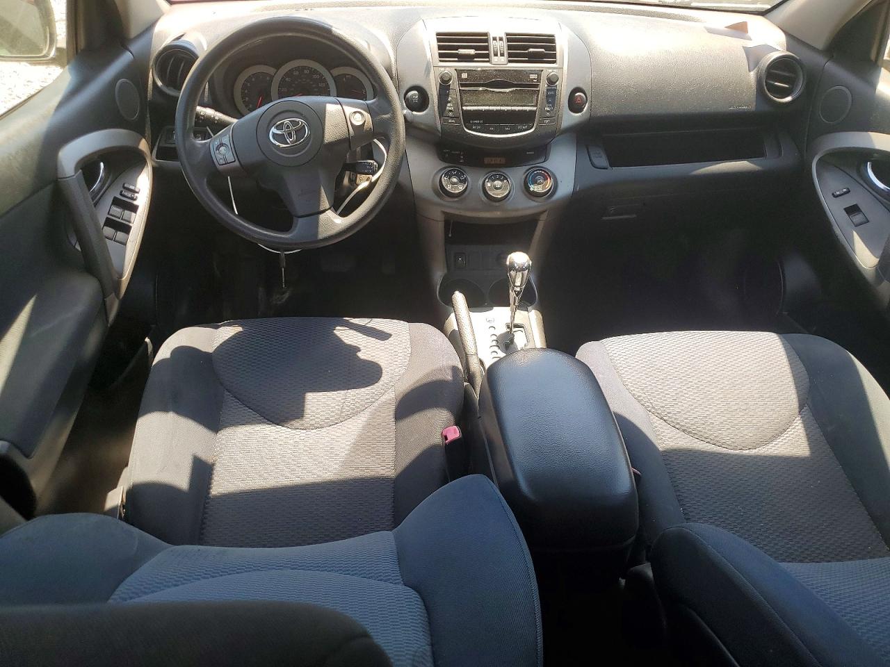 2009 Toyota Rav4 Sport Red vin: JTMBK32V395075935