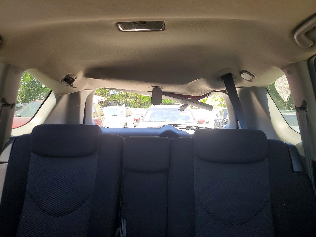 2009 Toyota Rav4 Sport Red vin: JTMBK32V395075935