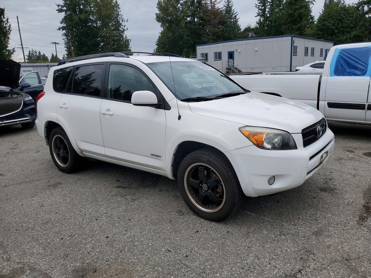 2007 Toyota Rav4 Sport White vin: JTMBK32V575026684