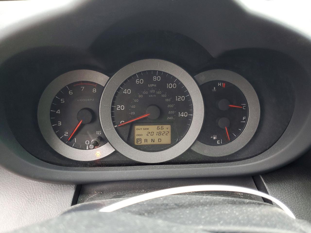 2007 Toyota Rav4 Sport White vin: JTMBK32V575026684