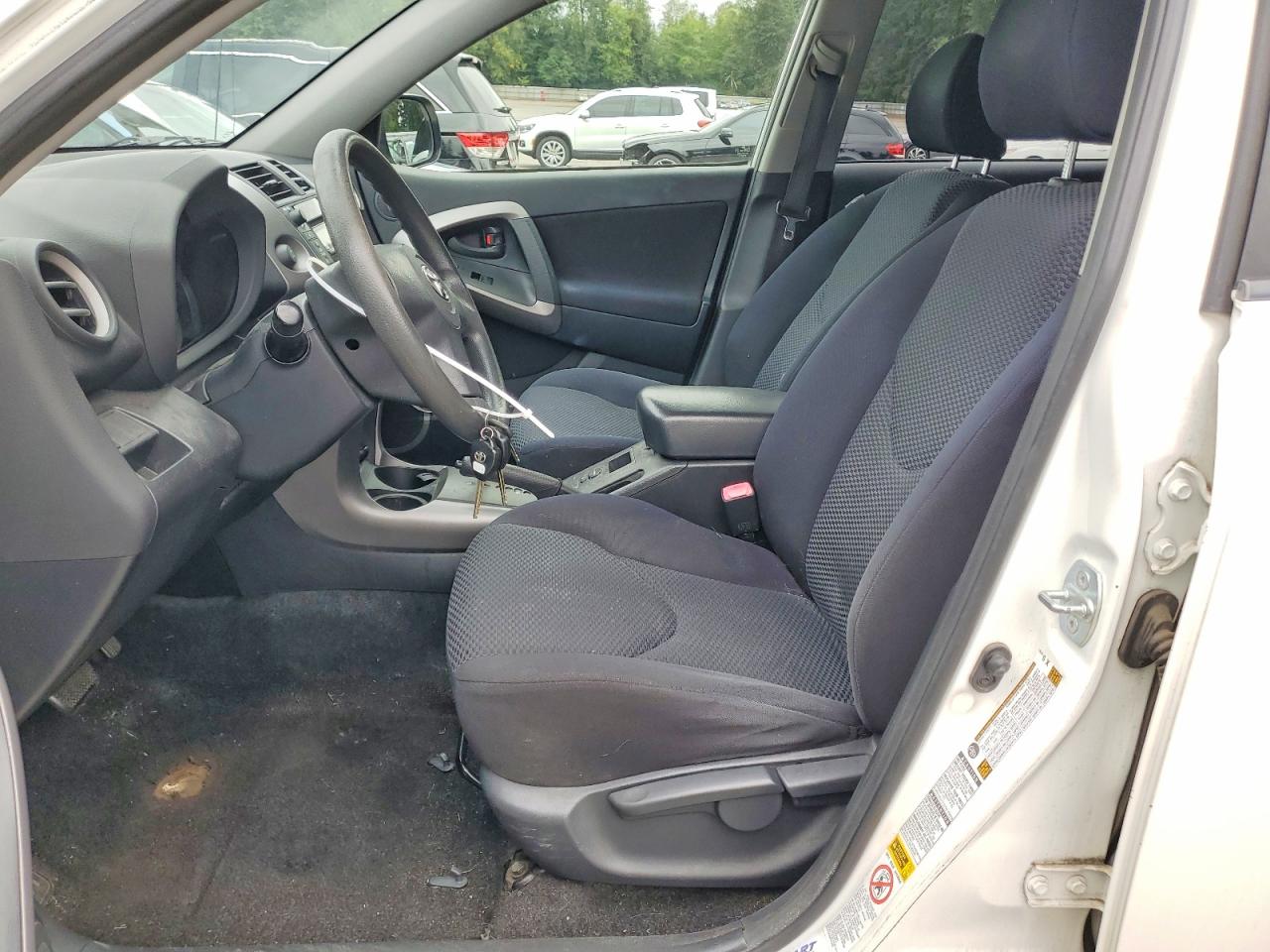 2007 Toyota Rav4 Sport White vin: JTMBK32V575026684
