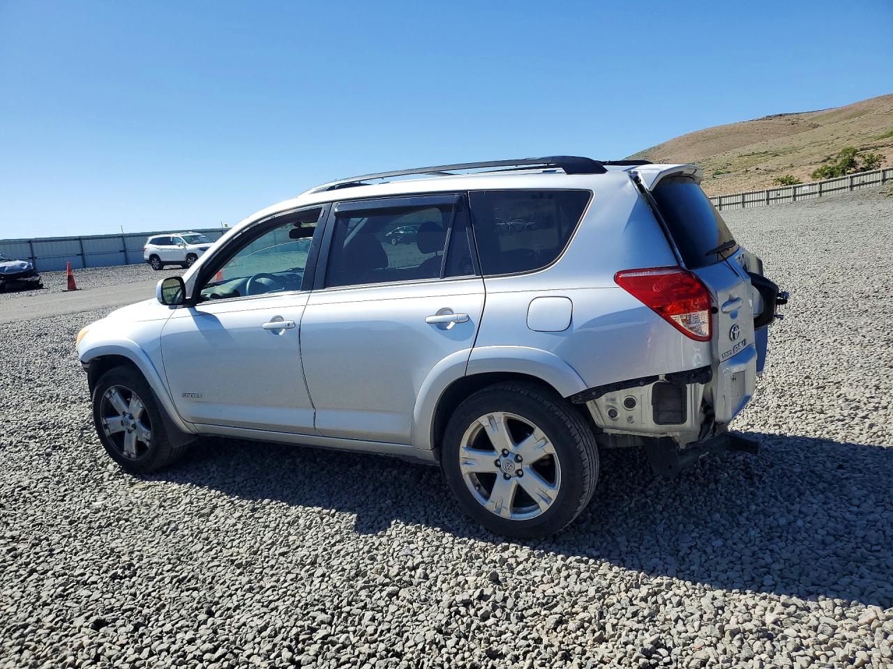 2007 Toyota Rav4 Sport Silver vin: JTMBK32V575030864